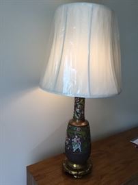 Elegant Asian Table Lamp w/2 Bulbs and Pull Chains. Also has a Toggle Switch.