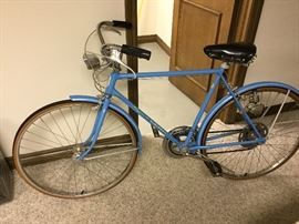 Men's Schwinn Suburban Bicycle with Pedal Power Back and Front Lights