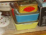 pyres refrigerator dishes