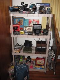 Vintage cameras, slide projector, brownie, 35 mm and more