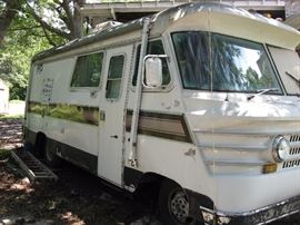 1971 Motor home starting bid $500.00. See details for bidding instructions.