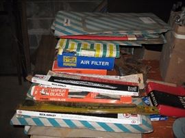 Air filters, wiper blades and gasket sets