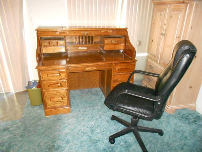 Roll Top Desk 