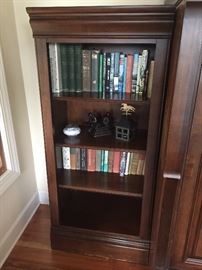 Side bookshelf