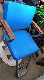 vintage barber's chair--BEAUTIFUL blue!     GARAGE