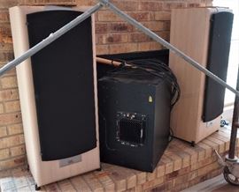 Infinity S312BE and MK100 speakers