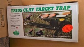 Clay target trap