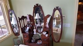 Antique 3 Mirror Vanity