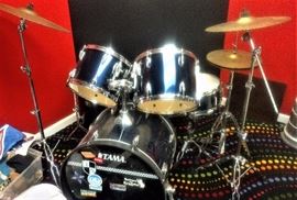 Tama Drum Set