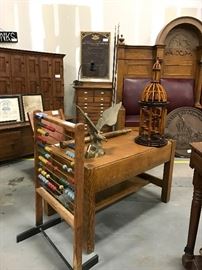 TO BE AUCTIONED 7.15.2017 Mission Oak Table