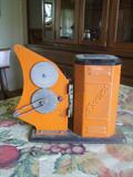 vintage projector (has original box)