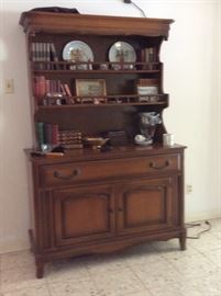 Breakfront, Union Made