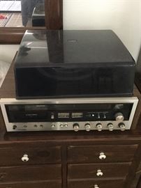 Vintage Stereo, radio & record player working. 8 track?