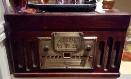 Nice vintage look AM/FM Radio/ CD player