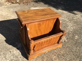 Magazine rack end table