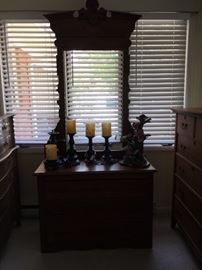 East lake dresser (no mirror)