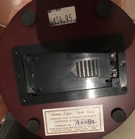  Authentic issue  in Thomas Kinkade's  celebration of  Light collection sculpture 