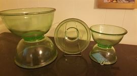 Exquisite set of 1930s uranium mixing bowls.