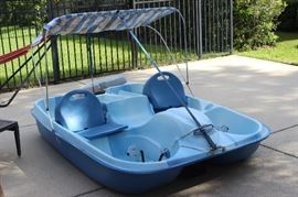 PELICAN PEDDLE BOAT