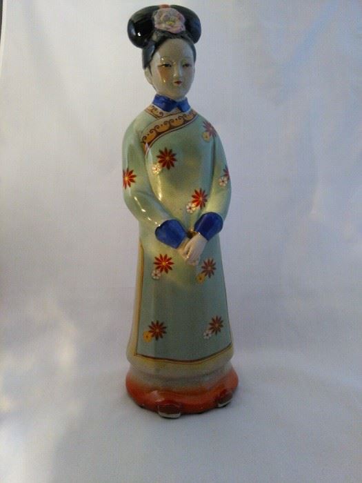 Chinese Ceramic Figurines Statues Elegant Woman
