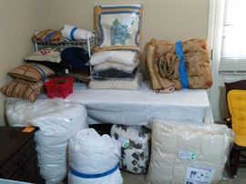 Assorted Bedding, Linens