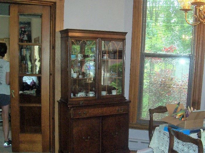 MAHOGONY TABLE-6 CHAIRS -AND CHINA CABINET