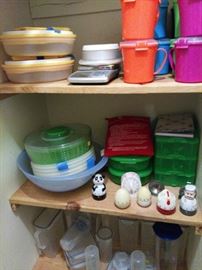 Assorted Plasticware, Lockables, Kitchen Timers
