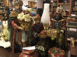 These are well done -- the magi and their gifts -- actually six pieces.