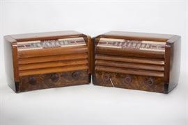 Lot of (2) RCA 1946 Radiola Model 61-3 Tabletop AC Radios
