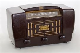 RCA 1947 Model 66X11 Tabletop AC Radio 
