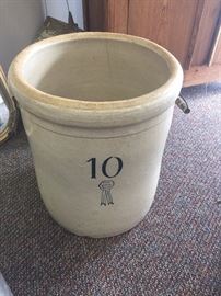 10 gallon crock