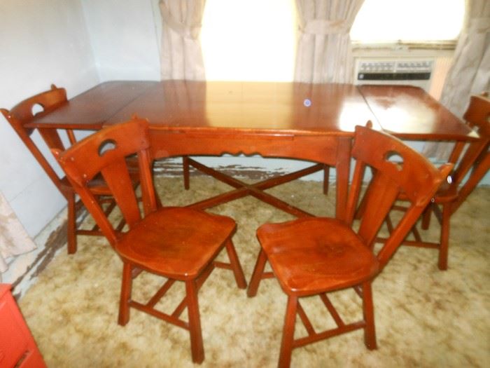 FABULOUS draw leaf table and 4 chairs/ sturdy