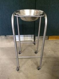 Smith & Nephew Wilson Surgical Medical Stainless Steel Single Bowl Solution Mobile Stand
