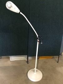 Selling Online USED $400 Welch Allyn LS135 Goose Neck Flexible Medical Exam Light Diagnostic Lamp Nice Condition! - Great For Mechanics or Crafting Too!

