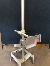 Huestis Versatile Multi-Angle Freestanding Flexi-Holder
