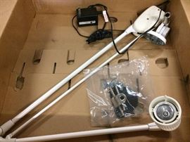 Retails New $350 Dazor 6234A Floating Adjustable Arm Halogen Task Light Lamp 20W W/ Pivot Mounting Base Light 38" Concentrated Beam Of Light! The ideal exam and work light for medical, salon and industrial environments! Appears New!
