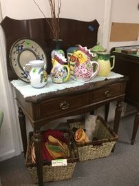 Pitchers, dishcloths, placemats