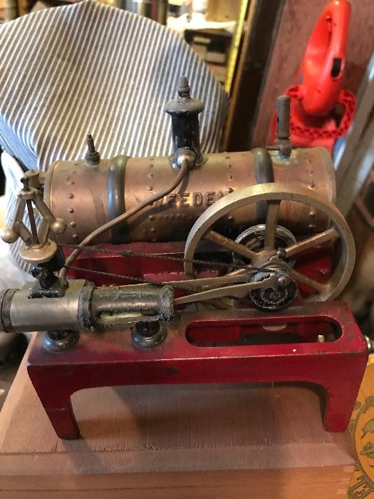 Toy steam engine