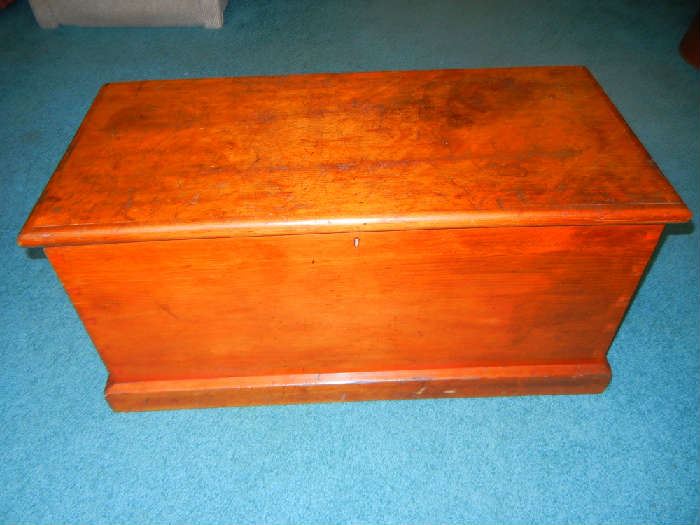 Wooden Trunk - Large