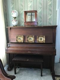 Kingston Piano Rudolph Wurlitzer co.