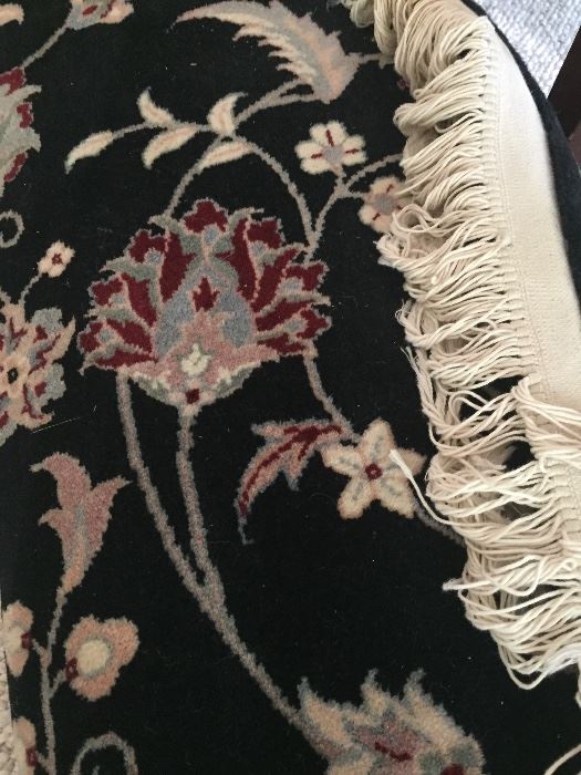 Wool area rug 10 - 14 - excellent condition