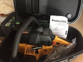 Chainsaw - Poulan Pro - NEW