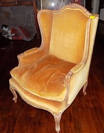 MHE020 Beautiful Yellow Velvet Ornate Armchair