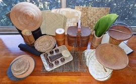 MHE023 Assorted Lauhala Mats & More Hawaiiana