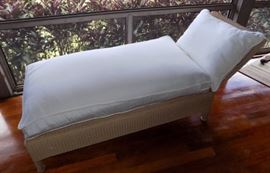 MHE031 Another Great Rattan Chaise Lounger