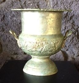 MHE056 Beautiful Ornate Tin Vase and Stand