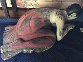 MHE068 Large Praying Monk from Singapore