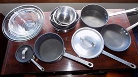 MHE083 Assorted Pots and Pans