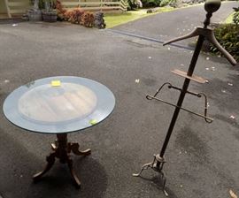 MHE203 Vintage Brass Coat Hanger and Table