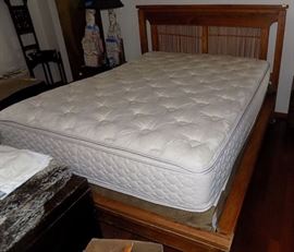 MHE250 Exotic Wood & Bamboo Platform Bed Set & Bedding